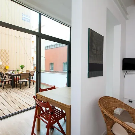 Gracia Terrace Apartment *